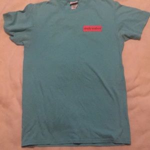 Simply Southern “Flip Flops & Dunes” shirt size small